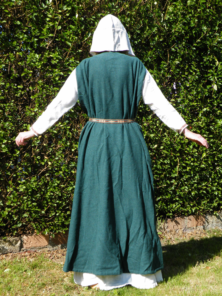 pre-Viking Viking Age apron dress trim Snartemo Tablet woven apron trim